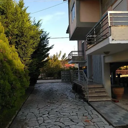 Villa By The River *
