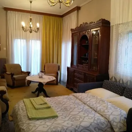 Villa By The River Tríkala